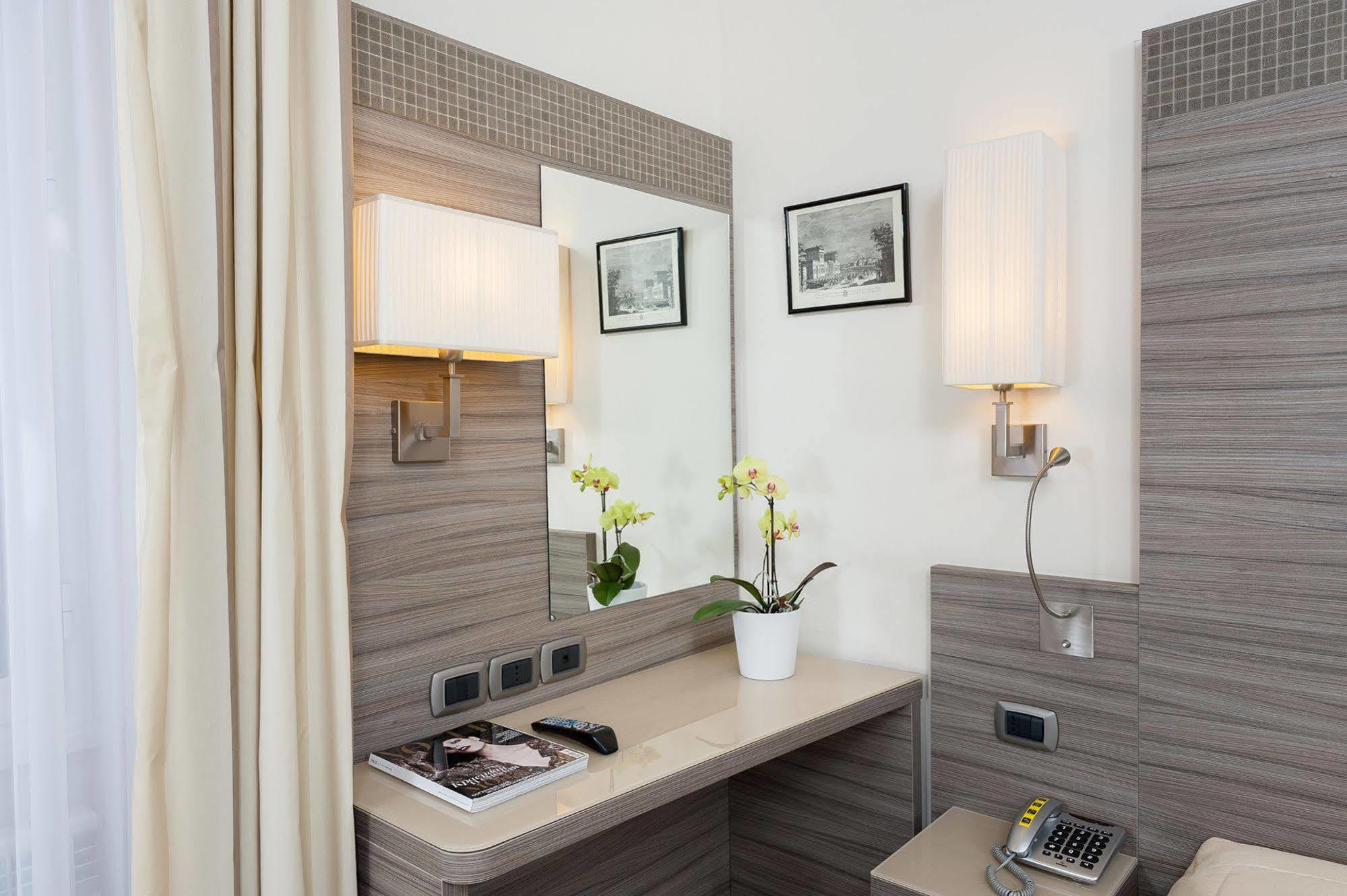 Morrisson Exclusive Rooms Rome Bagian luar foto