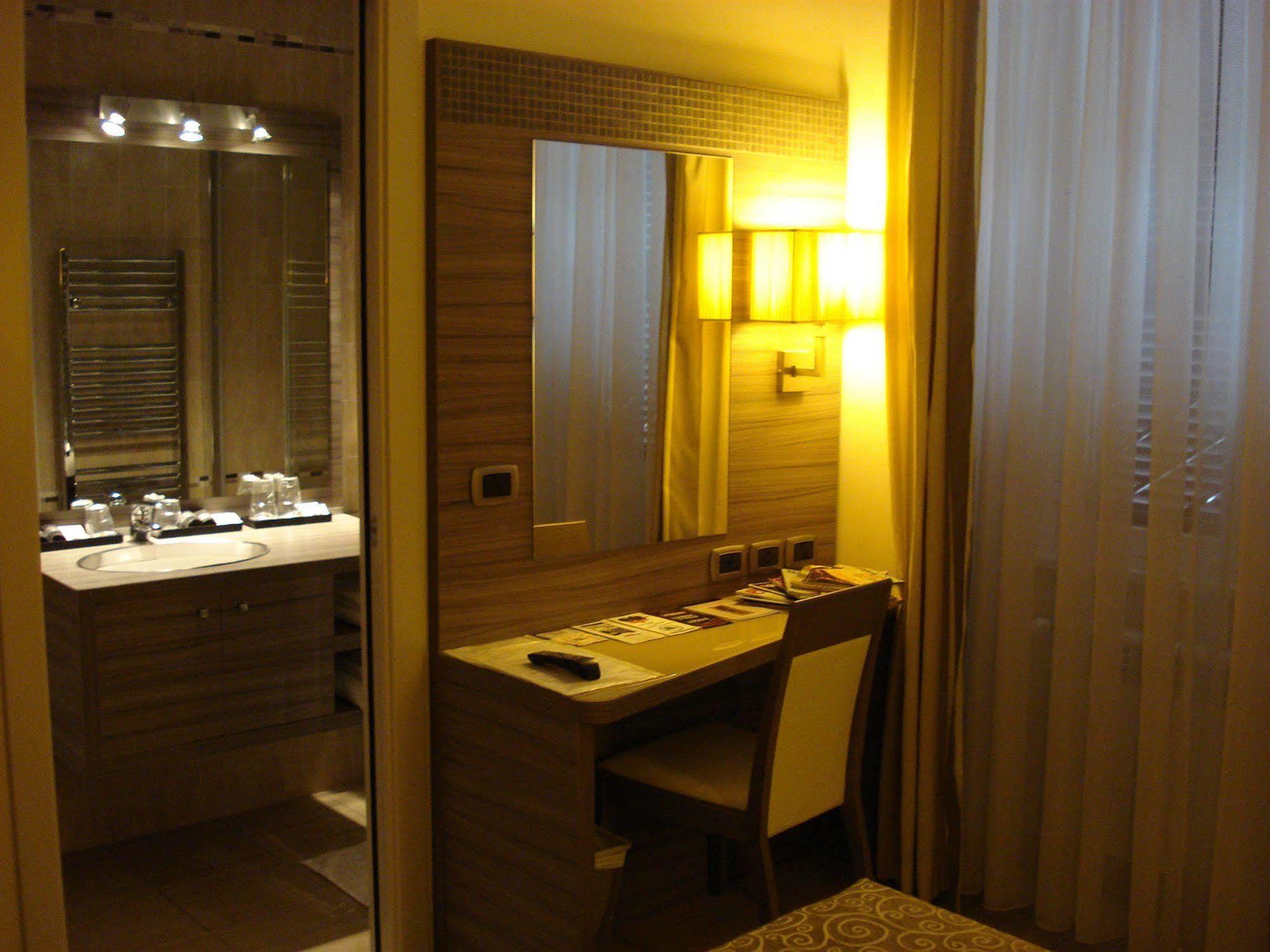 Morrisson Exclusive Rooms Rome Bagian luar foto
