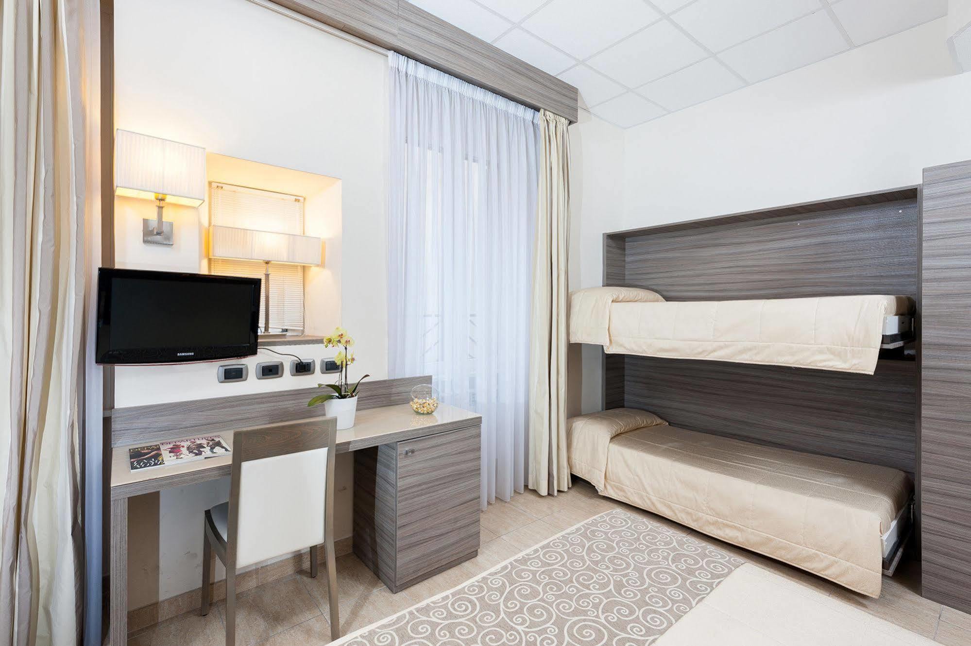 Morrisson Exclusive Rooms Rome Bagian luar foto