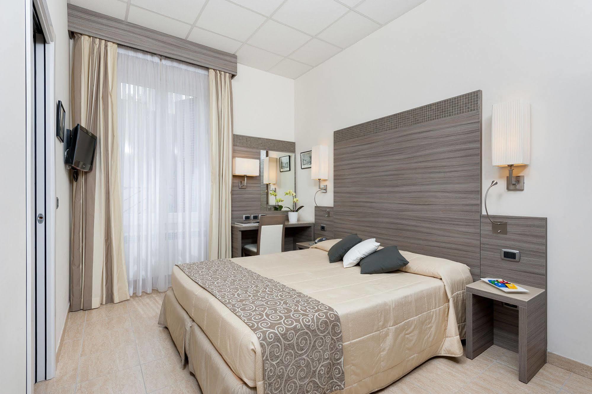 Morrisson Exclusive Rooms Rome Bagian luar foto