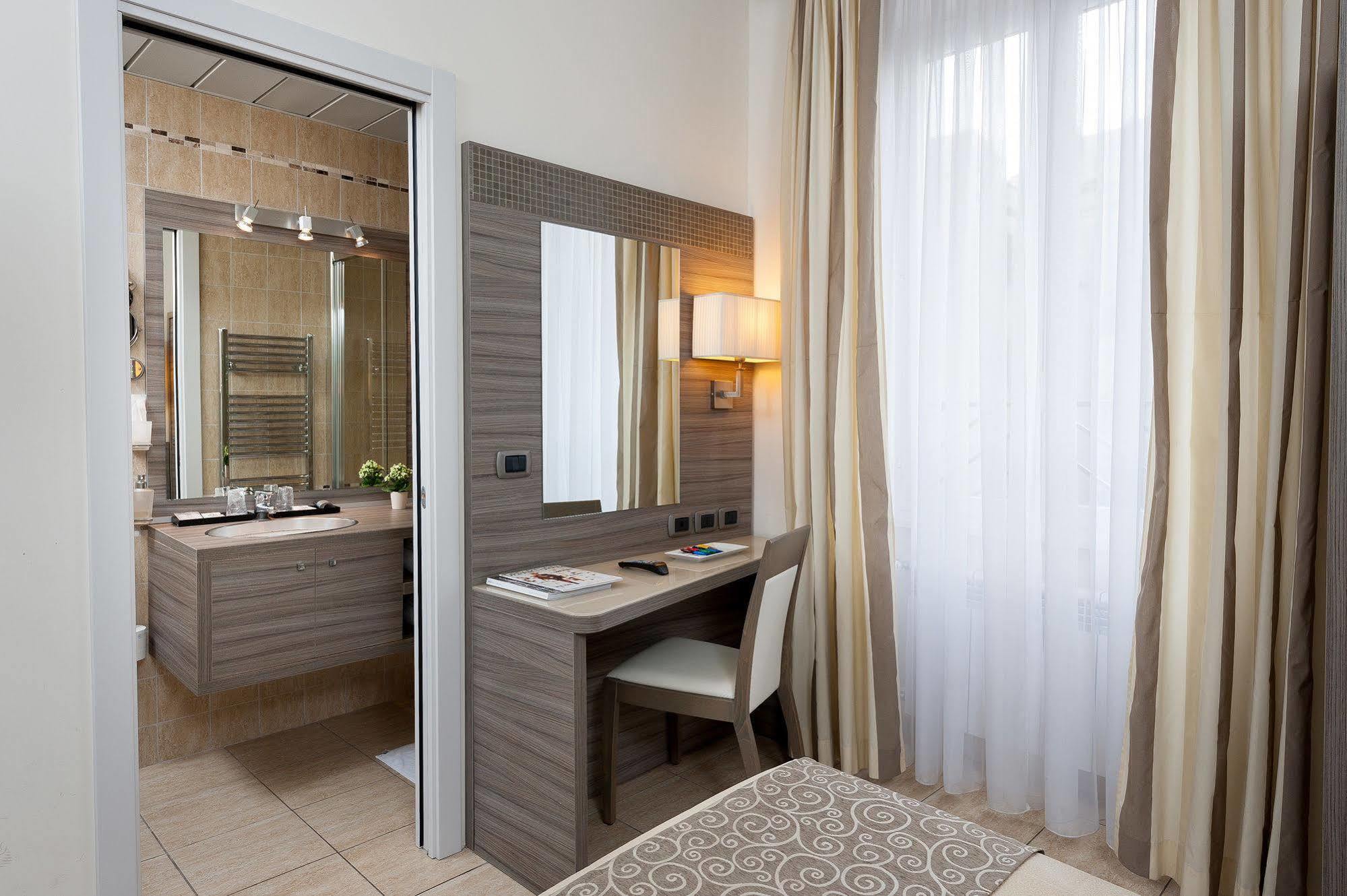 Morrisson Exclusive Rooms Rome Bagian luar foto