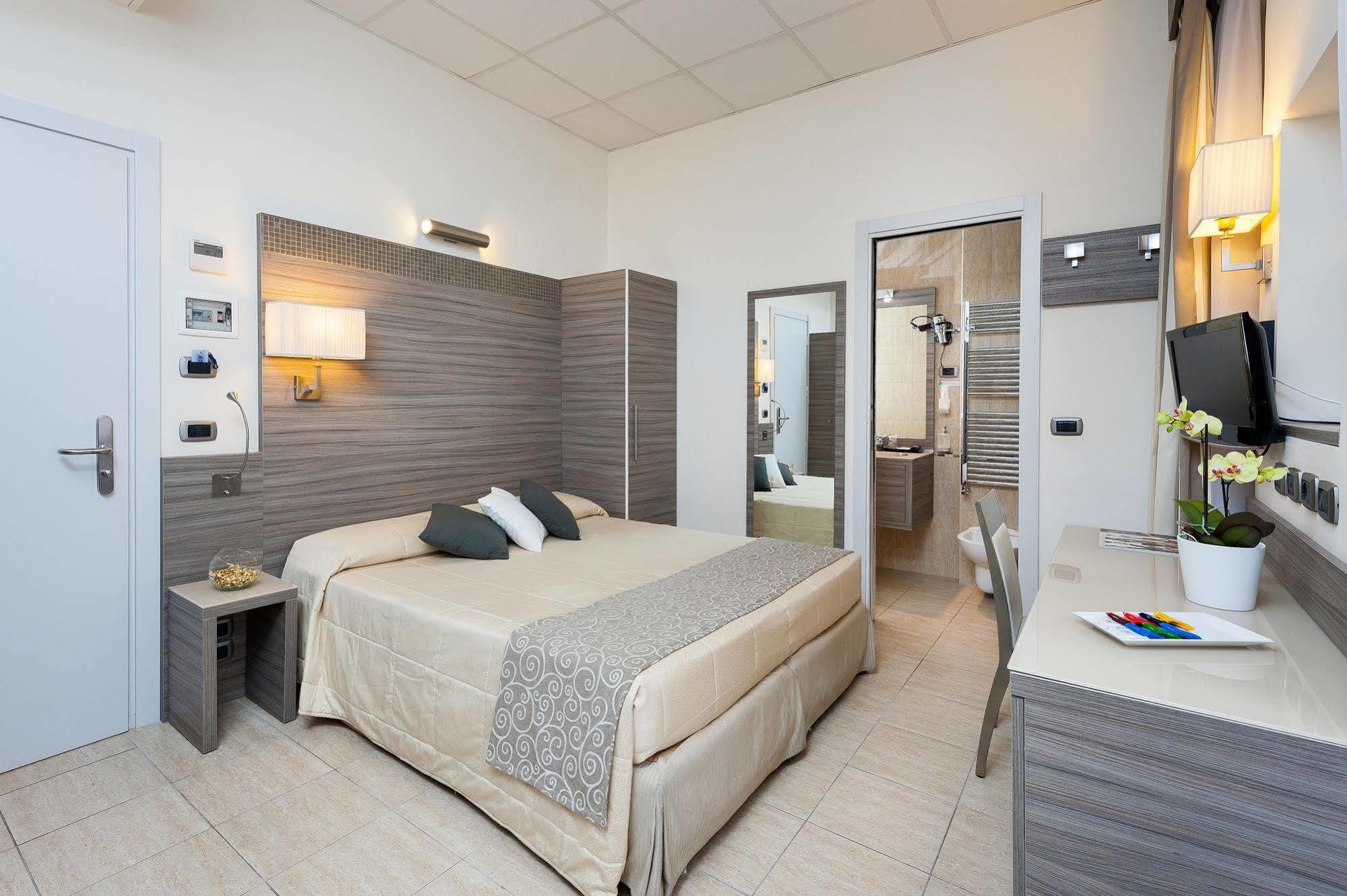 Morrisson Exclusive Rooms Rome Bagian luar foto