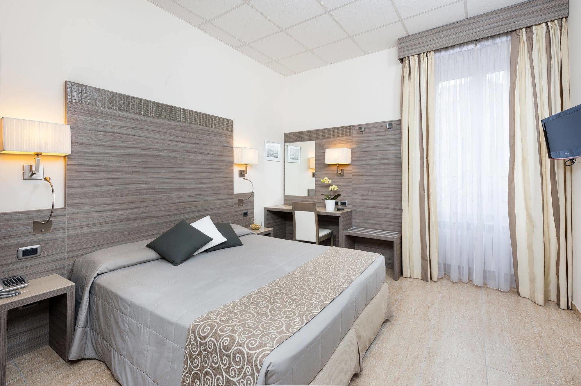 Morrisson Exclusive Rooms Rome Bagian luar foto