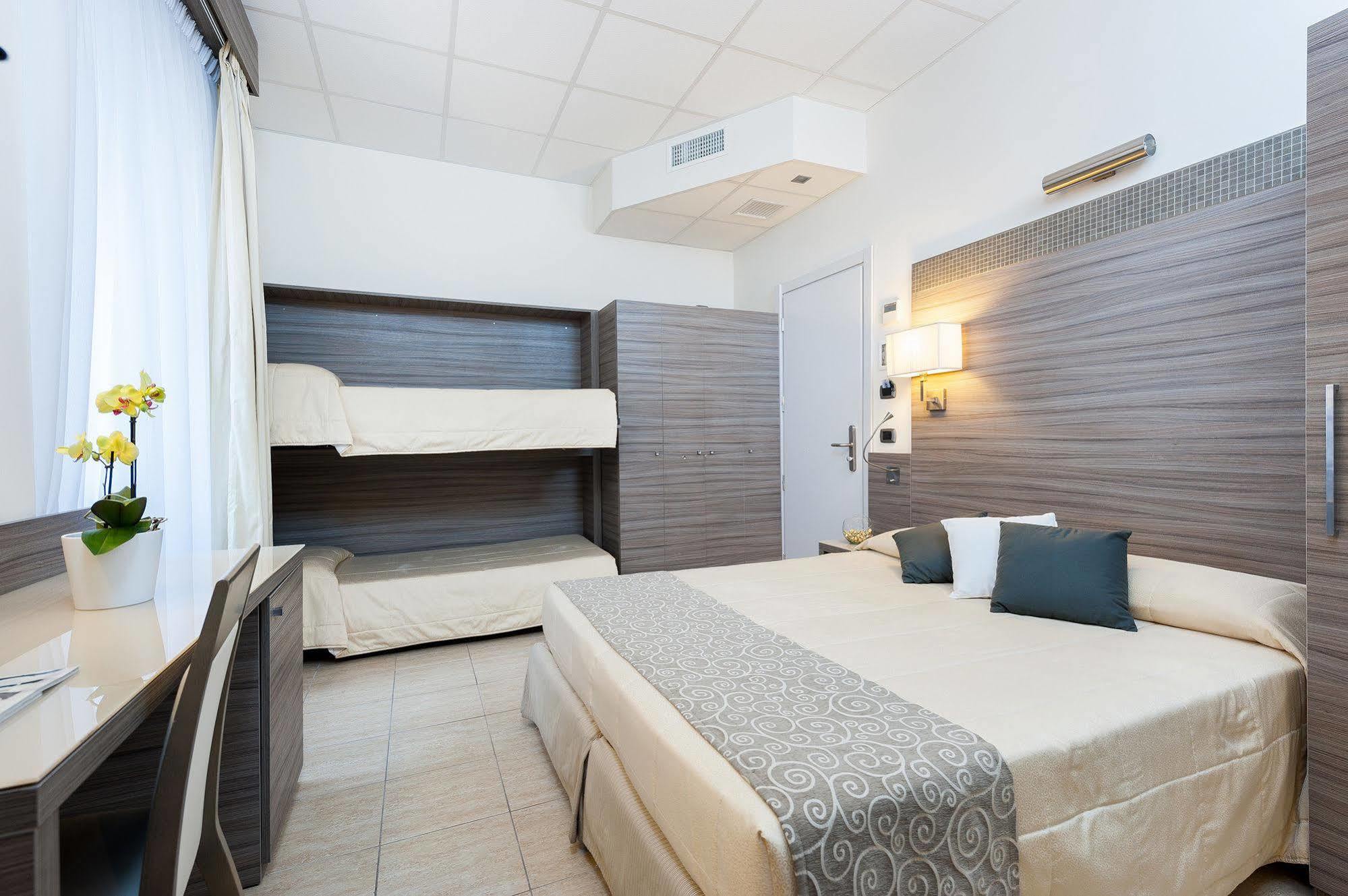 Morrisson Exclusive Rooms Rome Bagian luar foto
